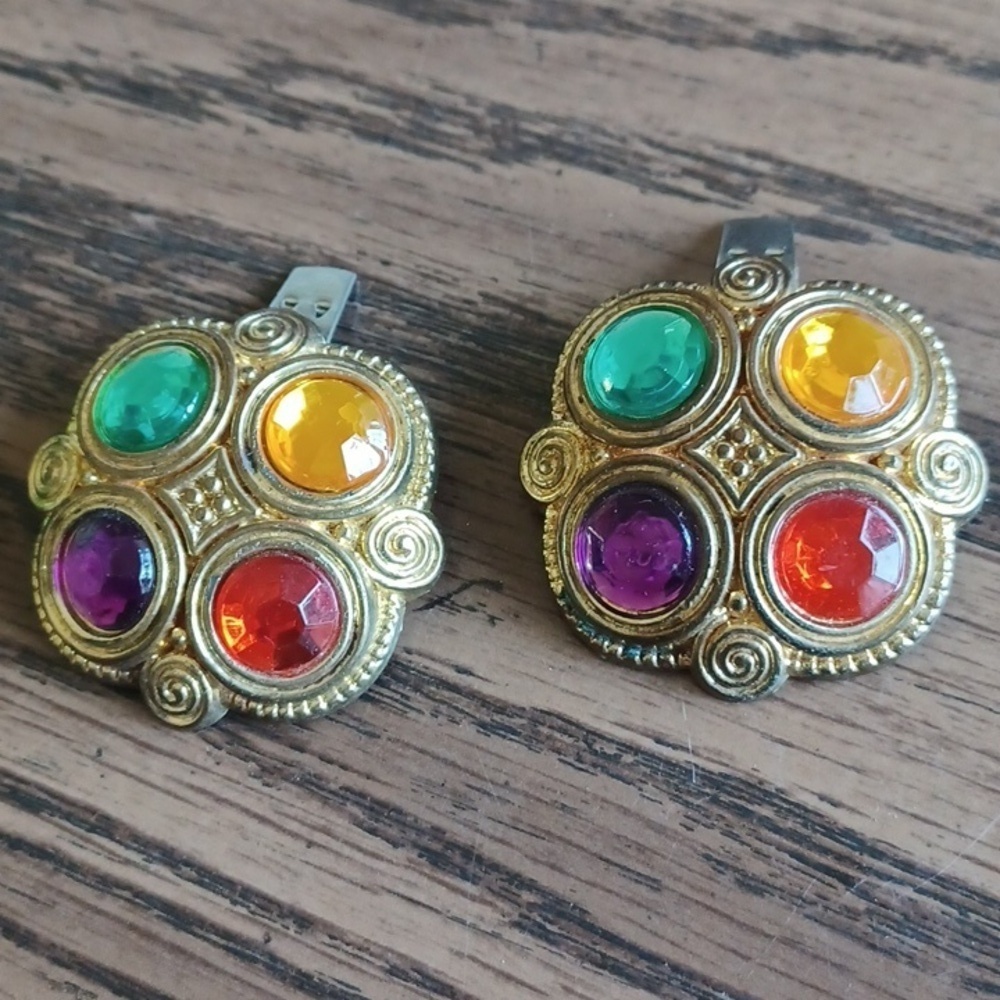 Vintage Gold Tone Shoe Clips,Colorful Stones, 1980's, 1.75" Dia Approx., Plastic
